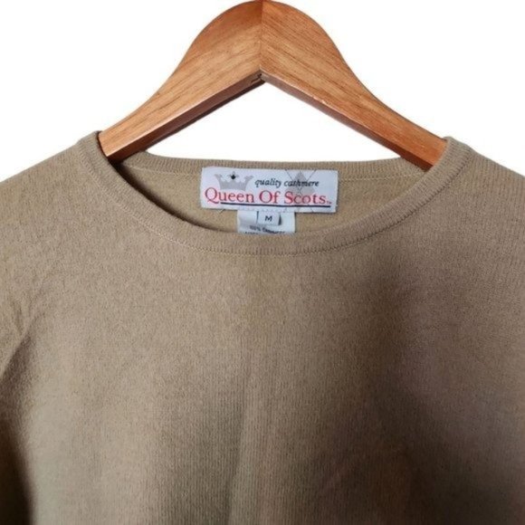 Queen of Scots 100% Cashmere Sweater Women’s M Medium Beige Crewneck Pullover - Picture 4 of 9